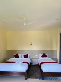Tiffin Home and Restaurant - Image 3