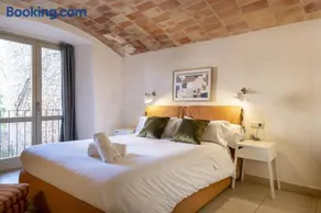 Apartamento Baños Arabes con jardín - Image 3
