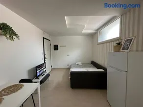 Easy Room Italy Abbiategrasso - Image 2