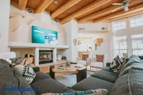 Buffalo Escape-Private Hot Tub and Pool in serene Corrales-Mountain View-Pet Friendly-No Pet Fee! - Image 2