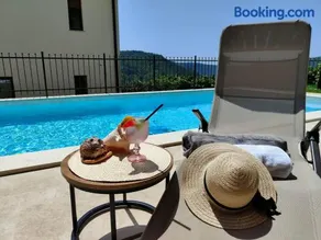 Villa Lea Marezige Heated Pool near Koper - Image 2