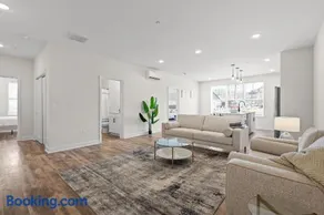 Chic 2BR at The Poplin - Southside Chattanooga - Image 2