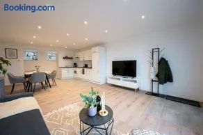 Modernes, stilvolles Apartment 1 - Image 1