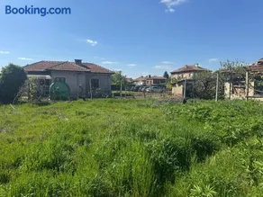 Pazardzhik Shelter House 3 Empty Rooms, No Electric, No Water, No WC, Free Car Parking, Glavinitsa Self Check-in - Image 2