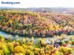 Rivers Edge Lodge - Image 2
