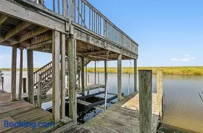Waterfront Retreat - Image 1