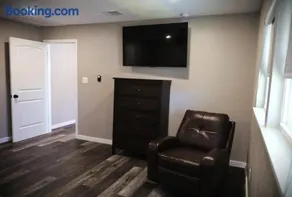 Apt 2- High Plains Lodge at Nomad Landing - Image 3