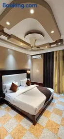 فندق سماء الإمارات - Image 3