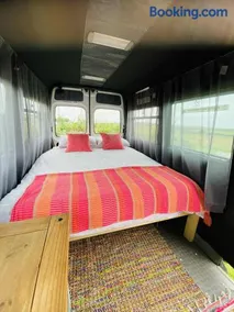 Quiet peaceful relaxing off grid Campervan Seaview and Ponies - Image 2