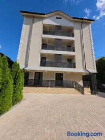 Jolie Boutique Hotel - Image 1