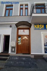 Apartamenty Ostrowiec - Pokoje Gościnne Centrum - Image 3