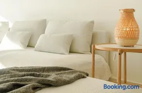 Luxurius Penthouse with Large Terrace and Spa - Image 4