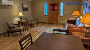 Emerald Retreat - Image 3