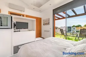 Family Home Pool & Beach, Port Aventura, BBQ, Bonmont Golf - Image 4