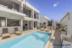 SunnyVillas: 3BR Luxury Villa☆Private Pool - Villa Xenia - Image 2