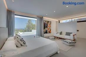 Spectacular 5 Bedroom Villa Oasis in Ibiza, 1066 - Image 1