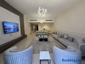 Lux 4 with Assistance room with Pool and Sea View - Image 2
