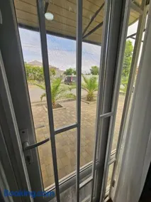 Dona House - Image 1