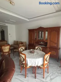 Apartment in secure residence - Image 5
