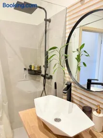 SunCoast terrace apartment - Image 3