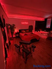 Grey's BDSM Love Room - Private Jacuzzi - Riga - Image 1