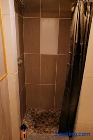 Rustic Beaverfoot Lodge Room N8 - Image 4