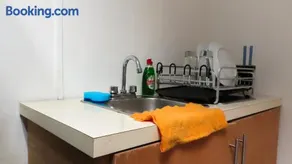 Comfortable and Centrally Located Accommodation 2 - Image 3