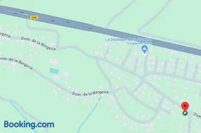 A l'ombre des Pins du Castellet - Image 2
