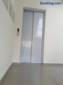 HK5 Bed And Breakfast Apartment - Image 1