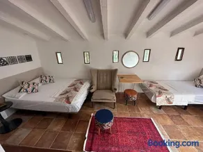 Hidden Garden Haven for 7 People - Image 3