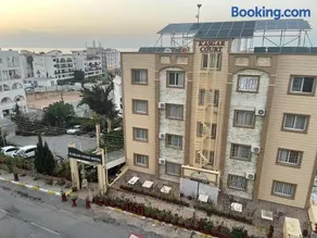 Kasgar Court Hotel - Image 1