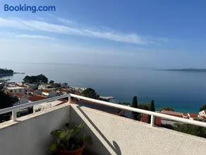 Spectacular sea views, garage, bike storage - Image 1