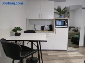 Offbase Lodging No7 - Image 3