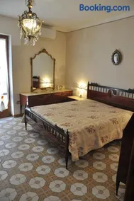 Nonna Rosa's Apartment - Image 4