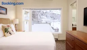 Alta's Rustler Lodge - Image 5