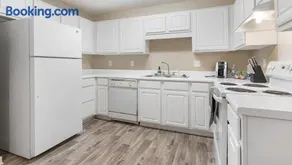 Landing Modern Apartment with Amazing Amenities (ID1402X064) - Image 4