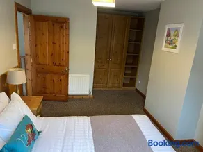 The Downshire Arms Apartments Hilltown - Image 4