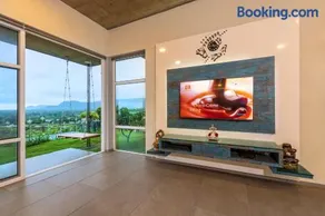 SaffronStays Serenity - 2BR villa overlooking Lake Kadwa with garden, swings & treks near Sula Vineyard - Image 3