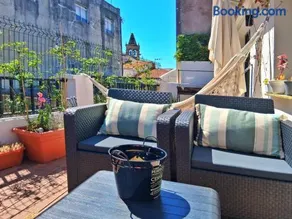 Apartamento con terraza, centro histórico de Noia - Image 1