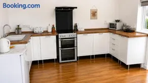 Coed Bach Suite - Image 3