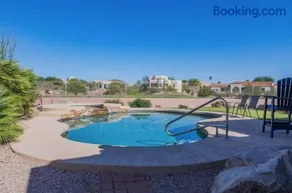 Spacious Mesa home with stunning views - Image 1
