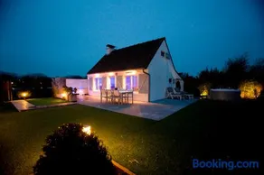 SeaNooz - Wellness overnachting met privé bioscoop aan een meer - Image 1