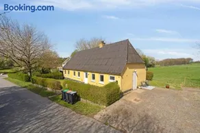 Cozy Holiday Home Near Lillebælt - Image 1