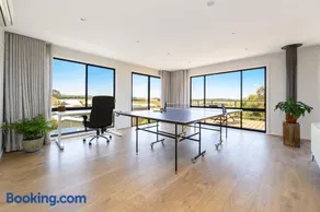 Ocean & Country Views, Spa, Pets Welcome, Fireplace - Your Ocean Oasis 10 minutes to Phillip Island - Image 5