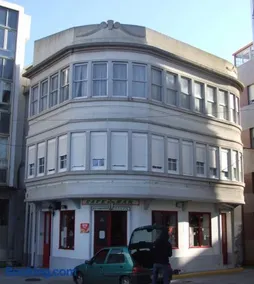 Character home in scenic Caión - Image 1