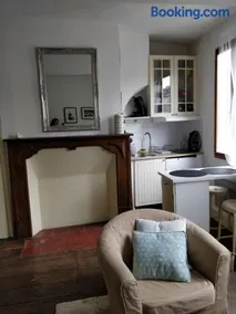 Studio Les Armuriers, 2e ét sans asc - Image 3