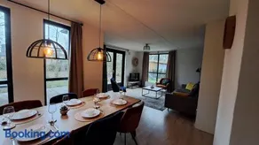 Forest VIP-bungalow at Groene Heuvels - Image 2