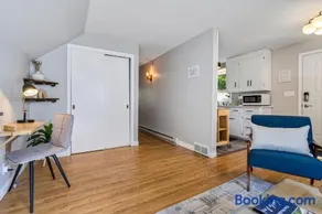 Nicollet Nook 1BR Upper-Level Retreat - Image 3