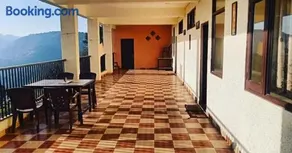 Hotel Skyline - Image 3