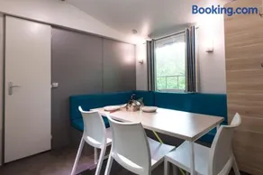 Casa móvil con 1 dormitorio para 4 personas - Image 2